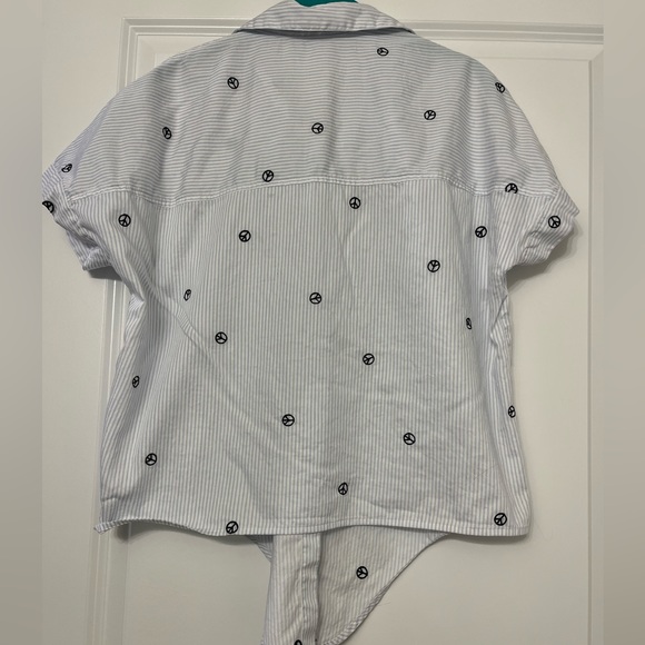 Madewell Embroidered Oversized Peace Sign Short Sleeve Tie Front Striped Shirt - Picture 10 of 13